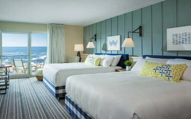 Twin room oceanfront