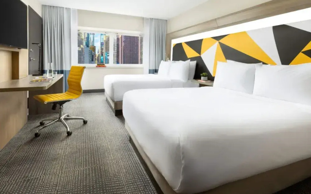 Social Premier Times Square Twin room