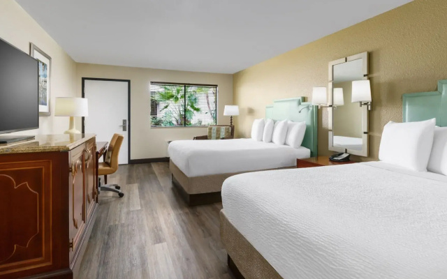 Quadruple room