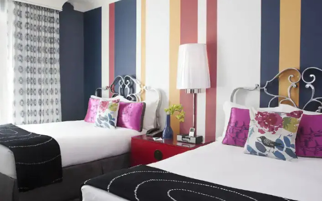 Deluxe Accessible Twin room