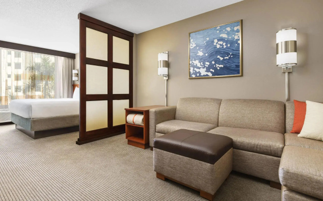 Accessible Tub Double room