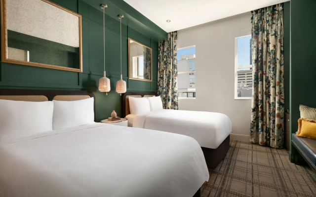 Quadruple room