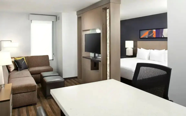 Double Studio Kitchen Suite