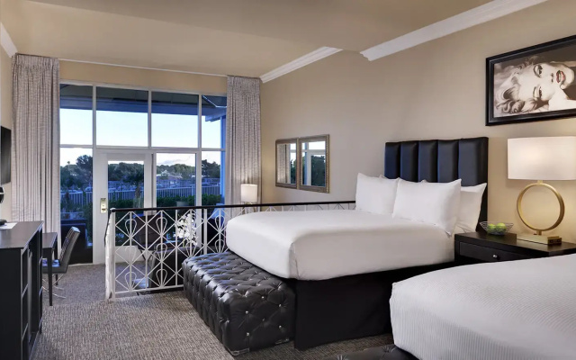 Lanai Suite