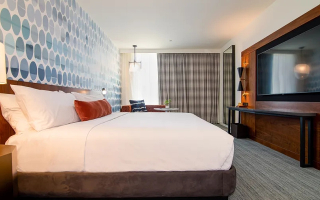 1 Bedroom Corner Double Suite