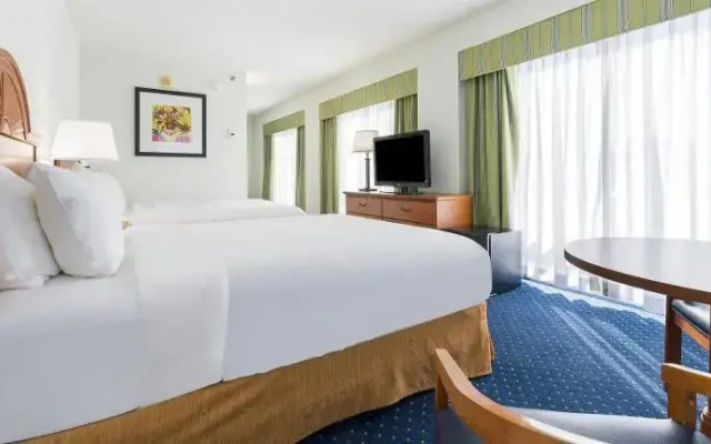 Corner Twin room