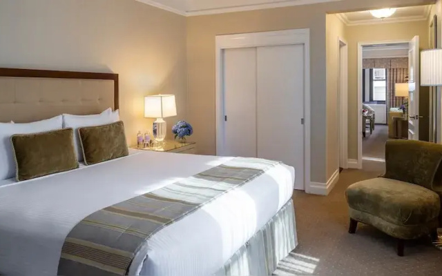On the Avenue Suite