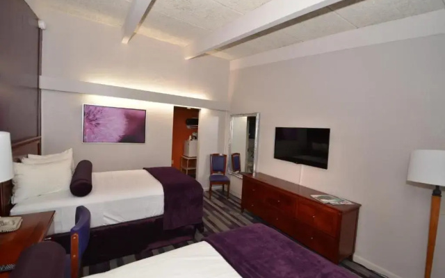 Quadruple room