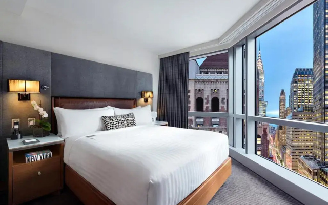 Master High Floor Double Suite