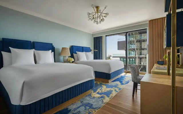 Twin room with Piazza view