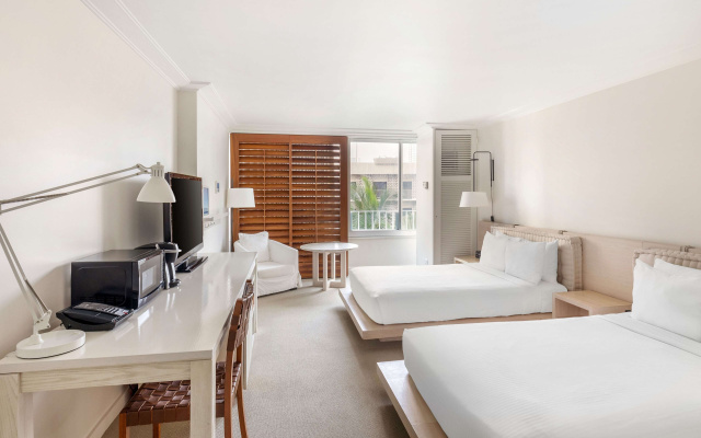 Quadruple room with city view