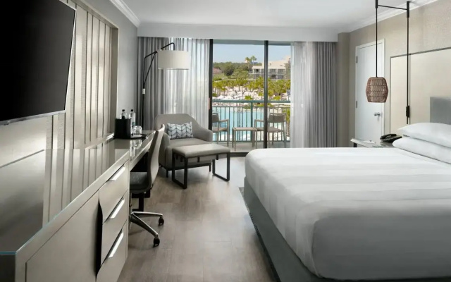 Pool-Laser Show view Guest Room with balcony