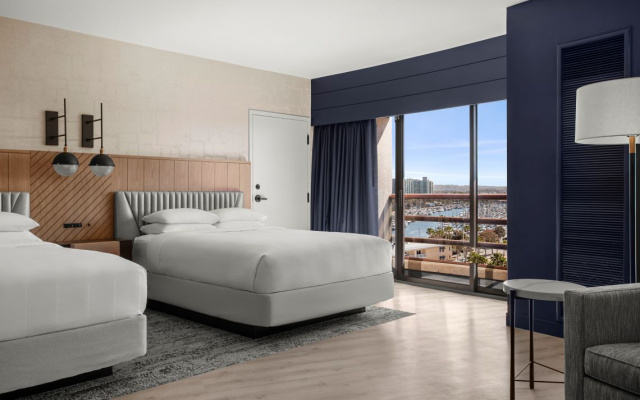 Executive Quadruple Suite with city view