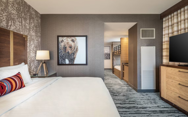 Deluxe Family room