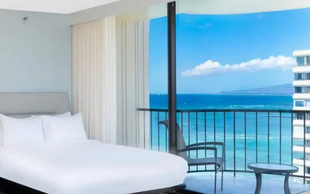 Kealohilani Double Junior Suite with balcony and with ocean view