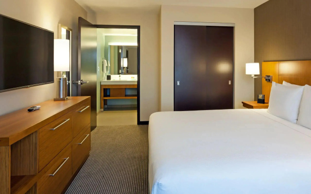 1 Bedroom Double Suite