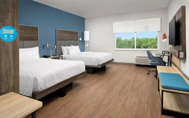 Mobility Accessible with Roll-In Shower Quadruple room