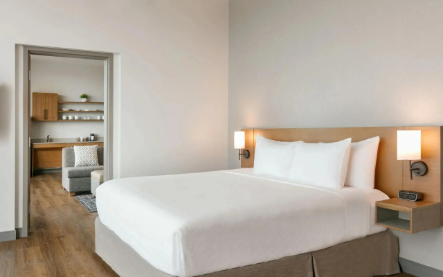 1 Bedroom Accessible Double Suite