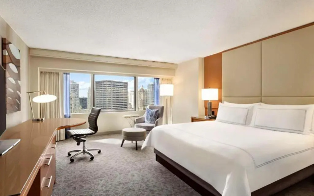 Pinnacle Double room with lake view