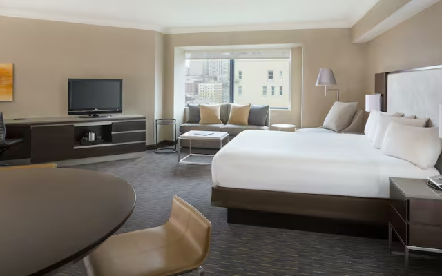 Accessible Double Junior Suite
