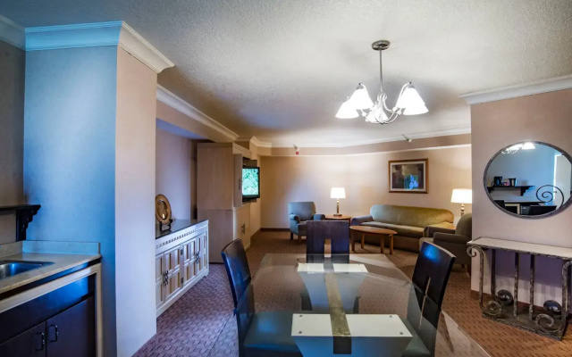 Grand Classic Double Suite
