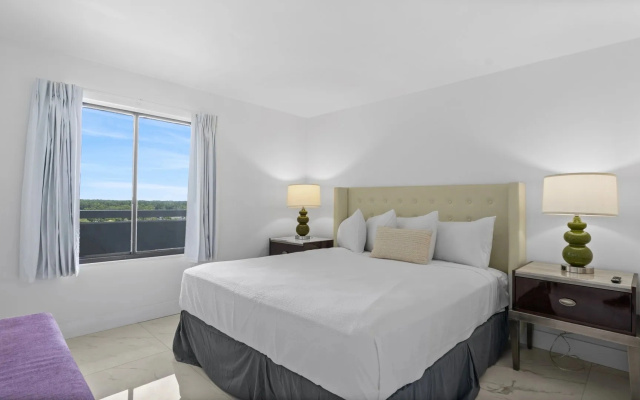Luxury Penthouse Suite oceanfront