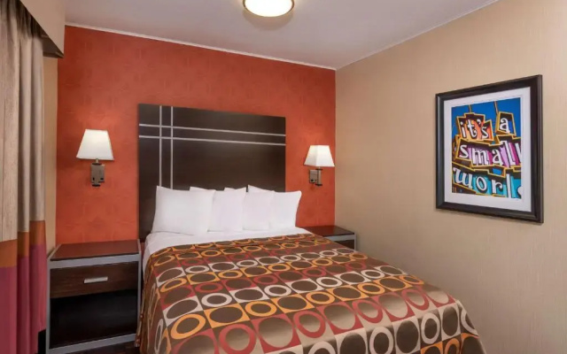 2 Rooms Quadruple Suite