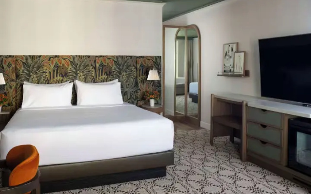 Fairfield Suite