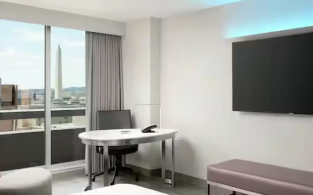 Deluxe room with city view