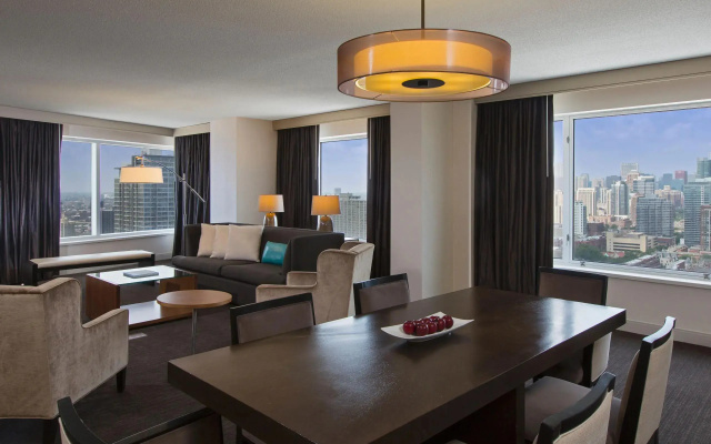 Skyline Double Suite