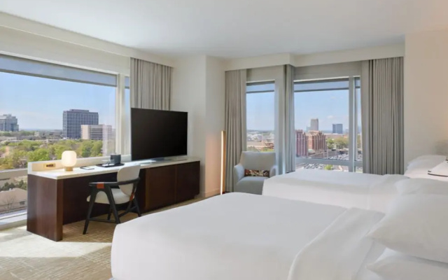 Deluxe Twin JW Mindful Double room