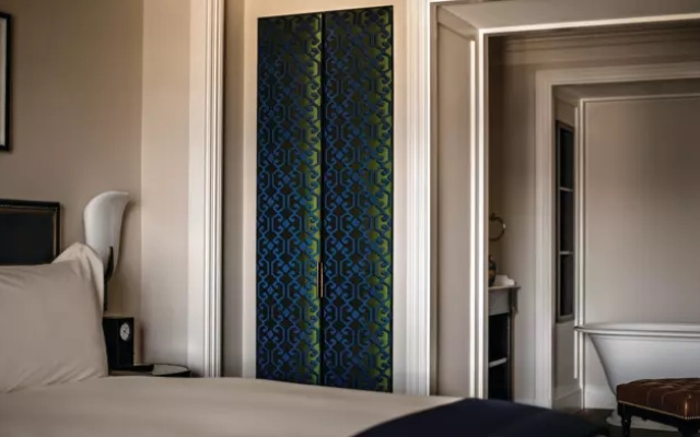 Royale Double Suite