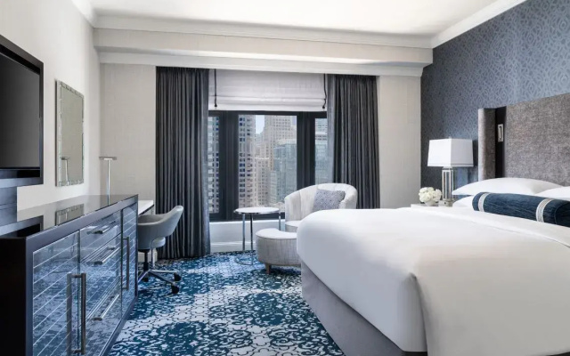 Double room with city view