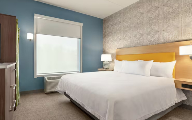 Hearing Accessible Double Studio Suite