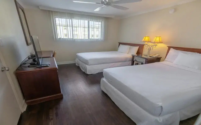 Twin Suite Courtyard