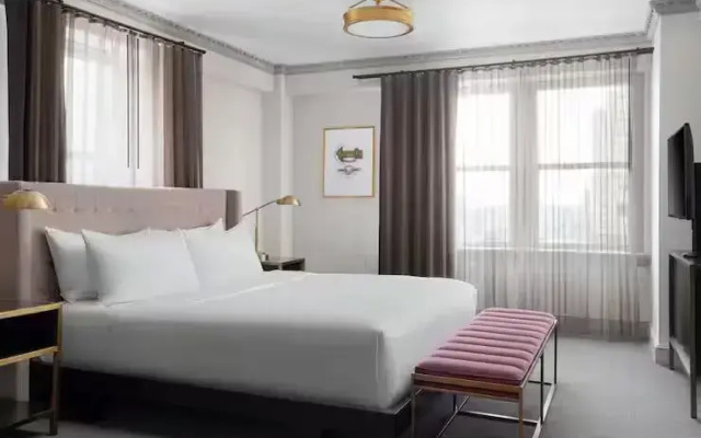 W/accessible Tub Double Junior Suite