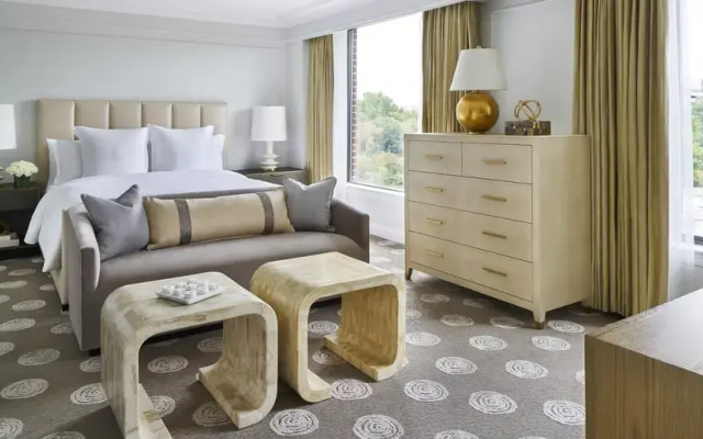 Presidential Double East wing Suite