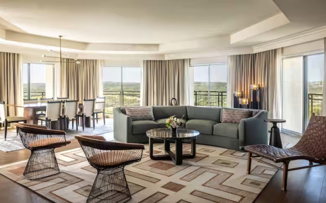 1 Bedroom Presidential Double Suite