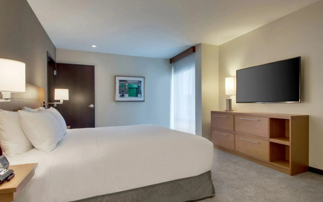 Accessible Double Suite