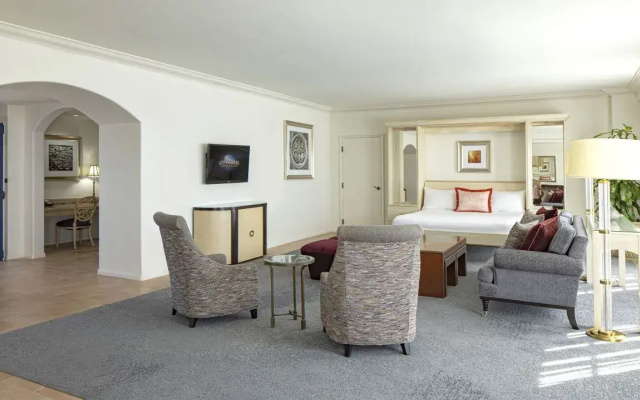 1 Bedroom Hospitality Suite