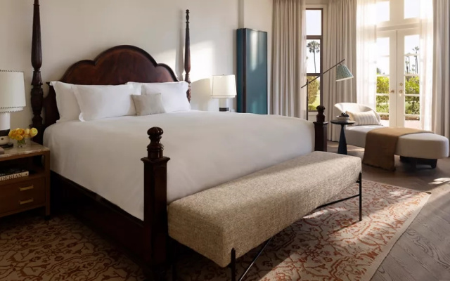 1 Bedroom Executive Double Club Suite