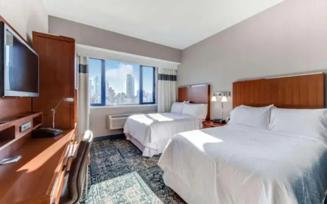 Twin room with Manhattan view