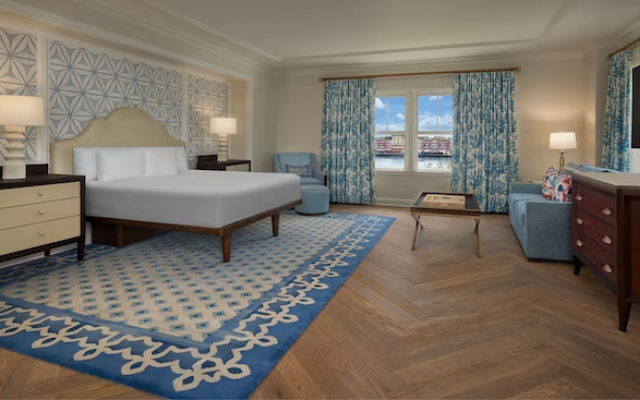 Newport Presidential Club Level Suite