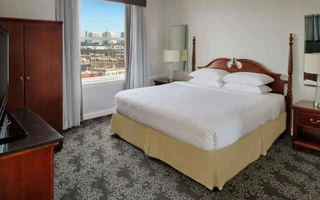 1 Bedroom High Floor Suite