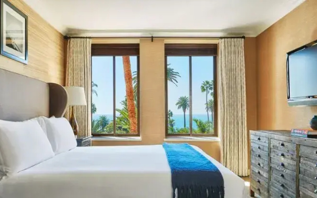 1 Bedroom Miramar Double Suite with ocean view