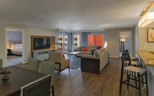 2 Bedrooms Deluxe Residential Suite with ocean view
