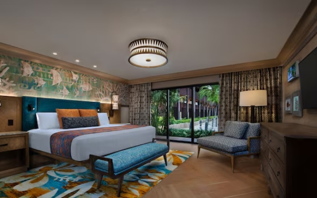 Honeymoon Club room
