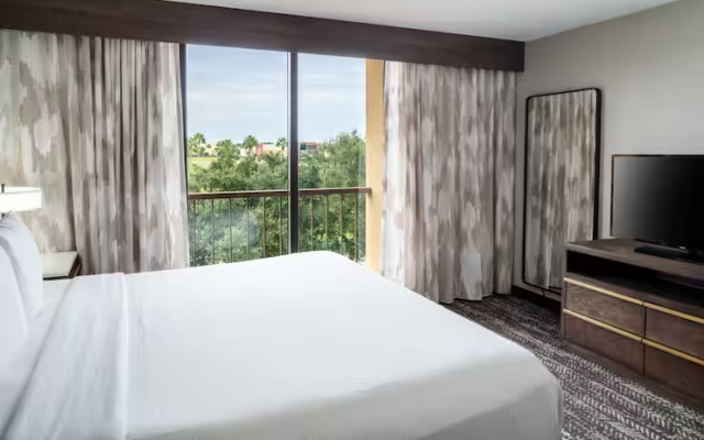 Two-room Atrium Suite