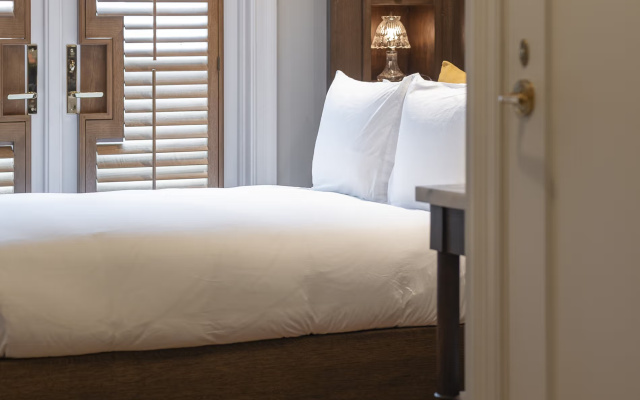 Murphy Single room