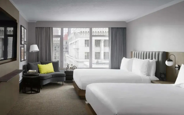 Twin room with city view